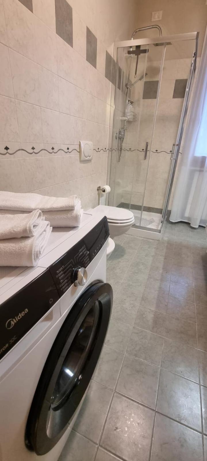 Hoya Apartment Σιρμιόνε Εξωτερικό φωτογραφία