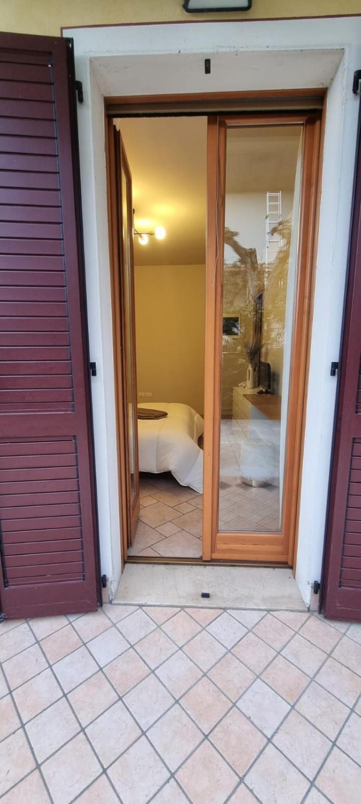 Hoya Apartment Σιρμιόνε Εξωτερικό φωτογραφία