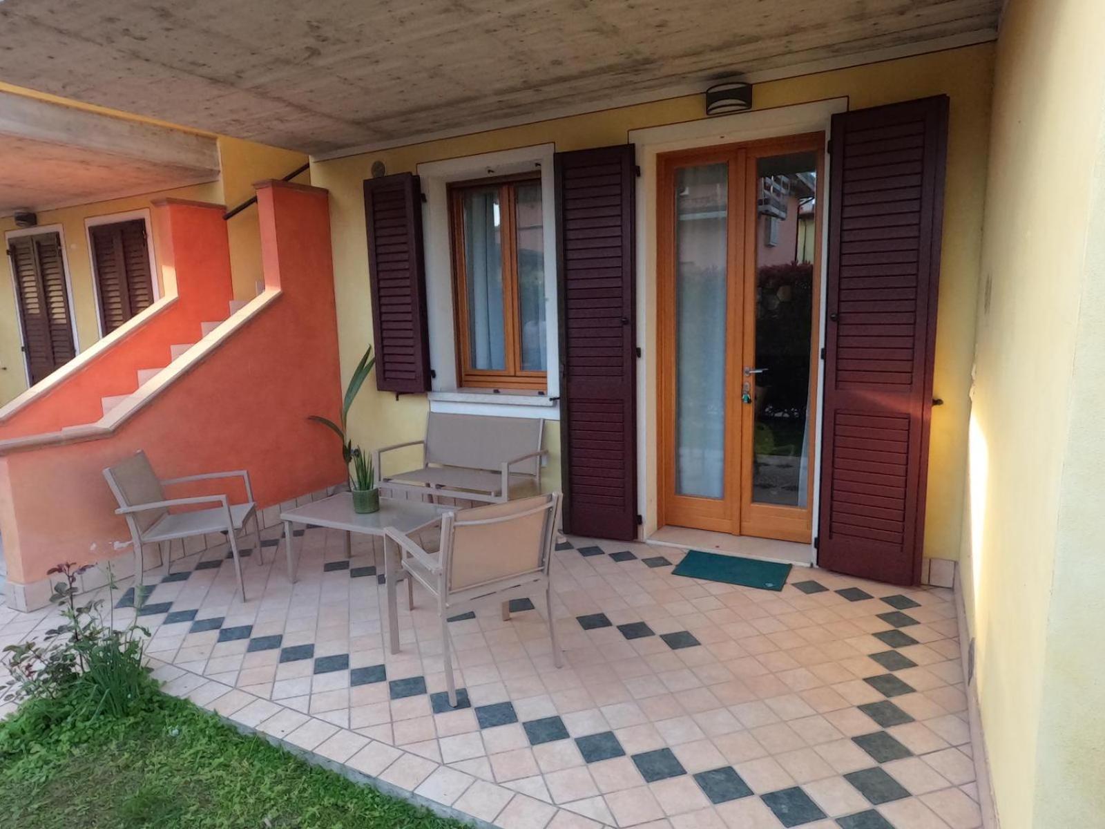Hoya Apartment Σιρμιόνε Εξωτερικό φωτογραφία