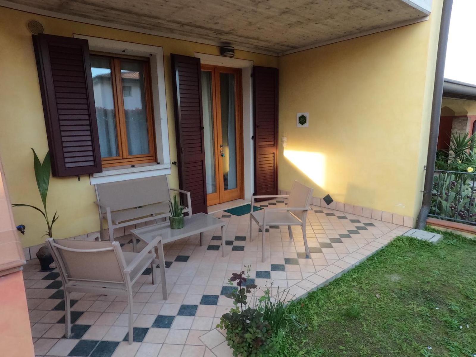 Hoya Apartment Σιρμιόνε Εξωτερικό φωτογραφία